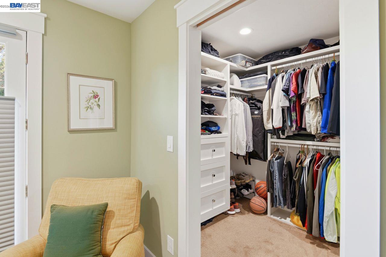 2124 Orion Ct