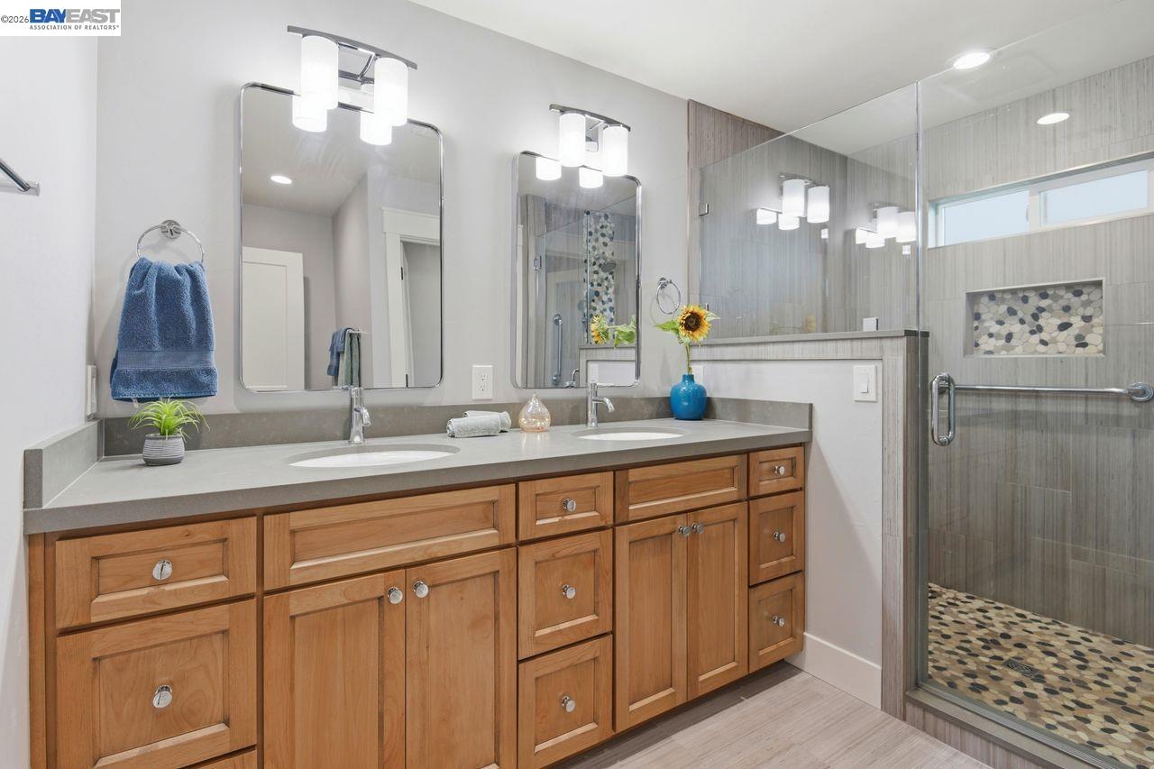 2124 Orion Ct