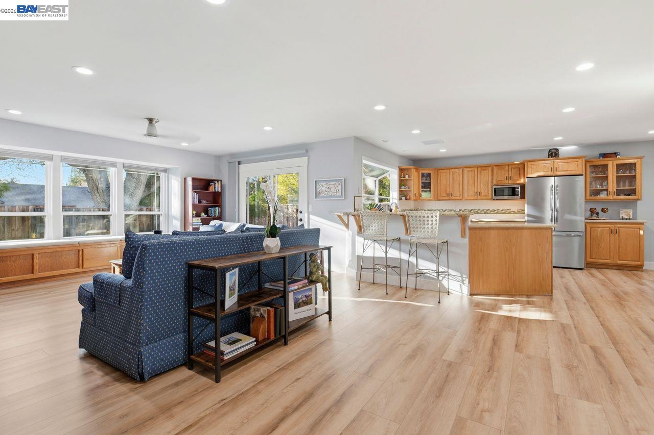 2124 Orion Ct