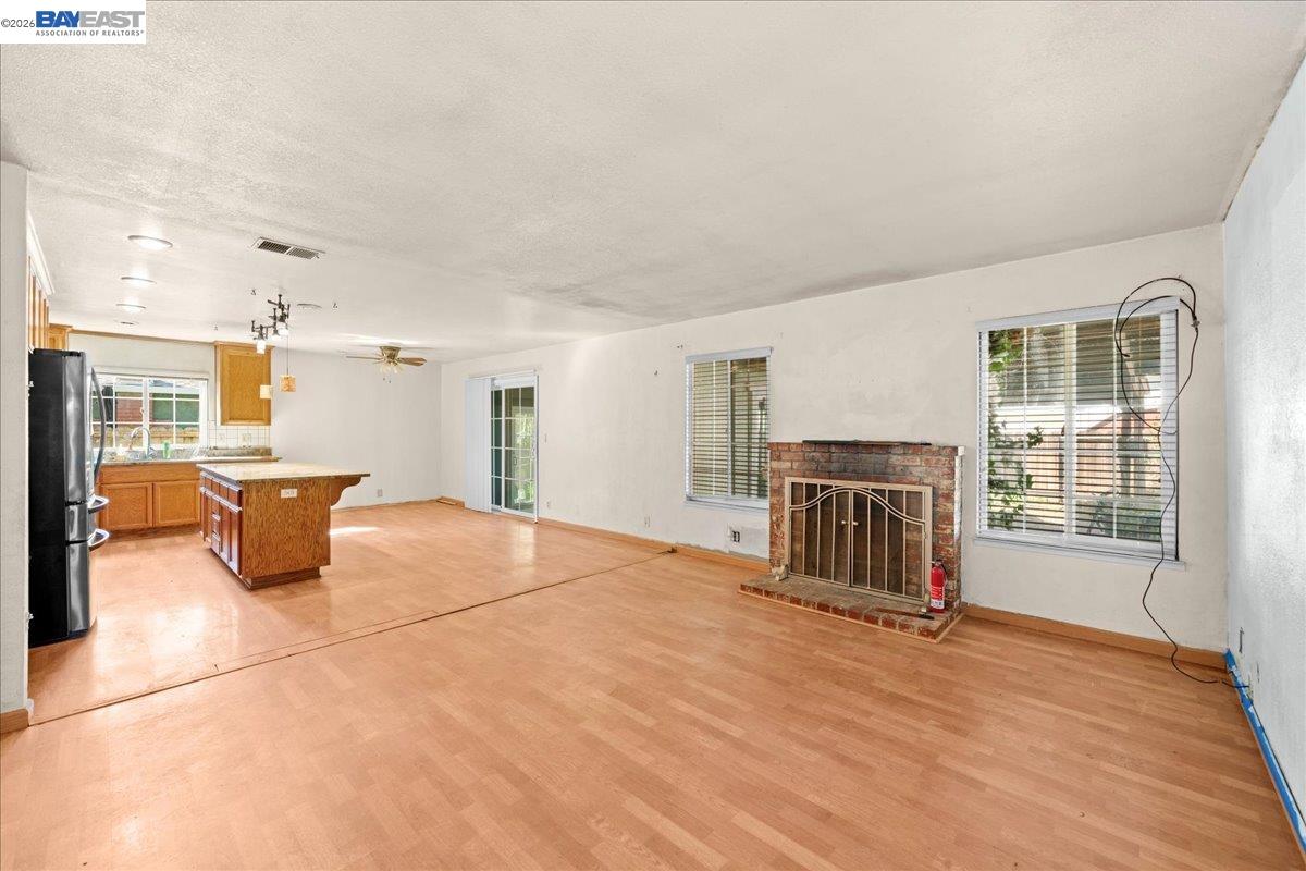 5954 Running Hills Ave