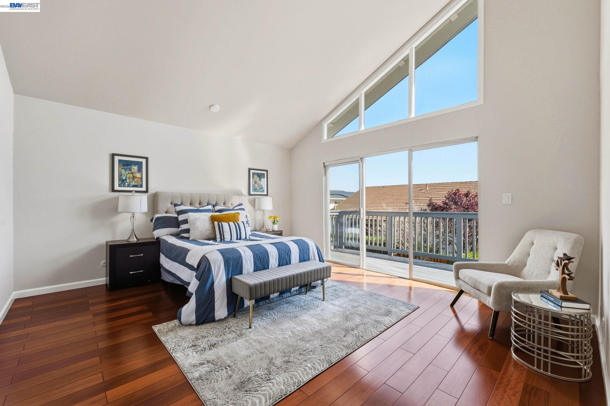 330 Tampa Ct