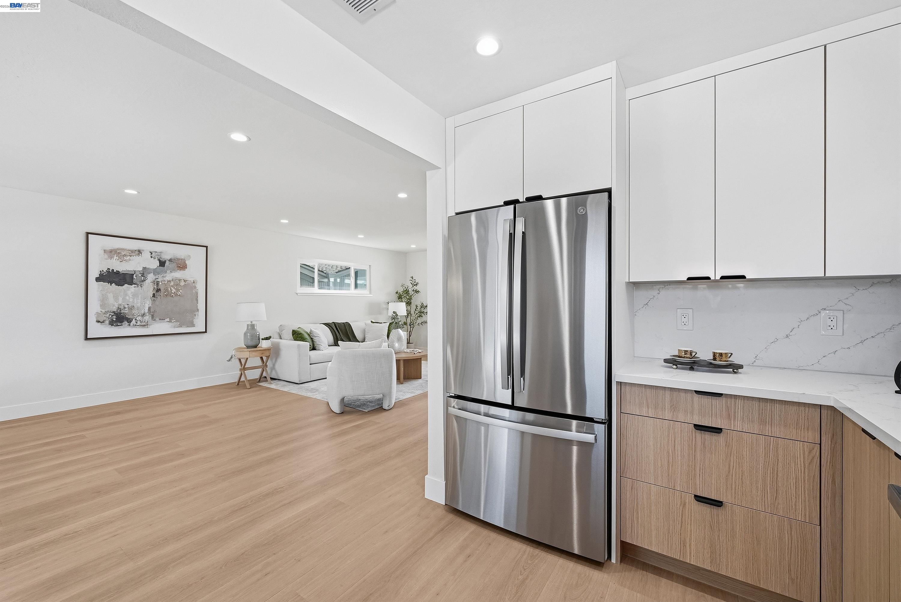 3221 Llano St