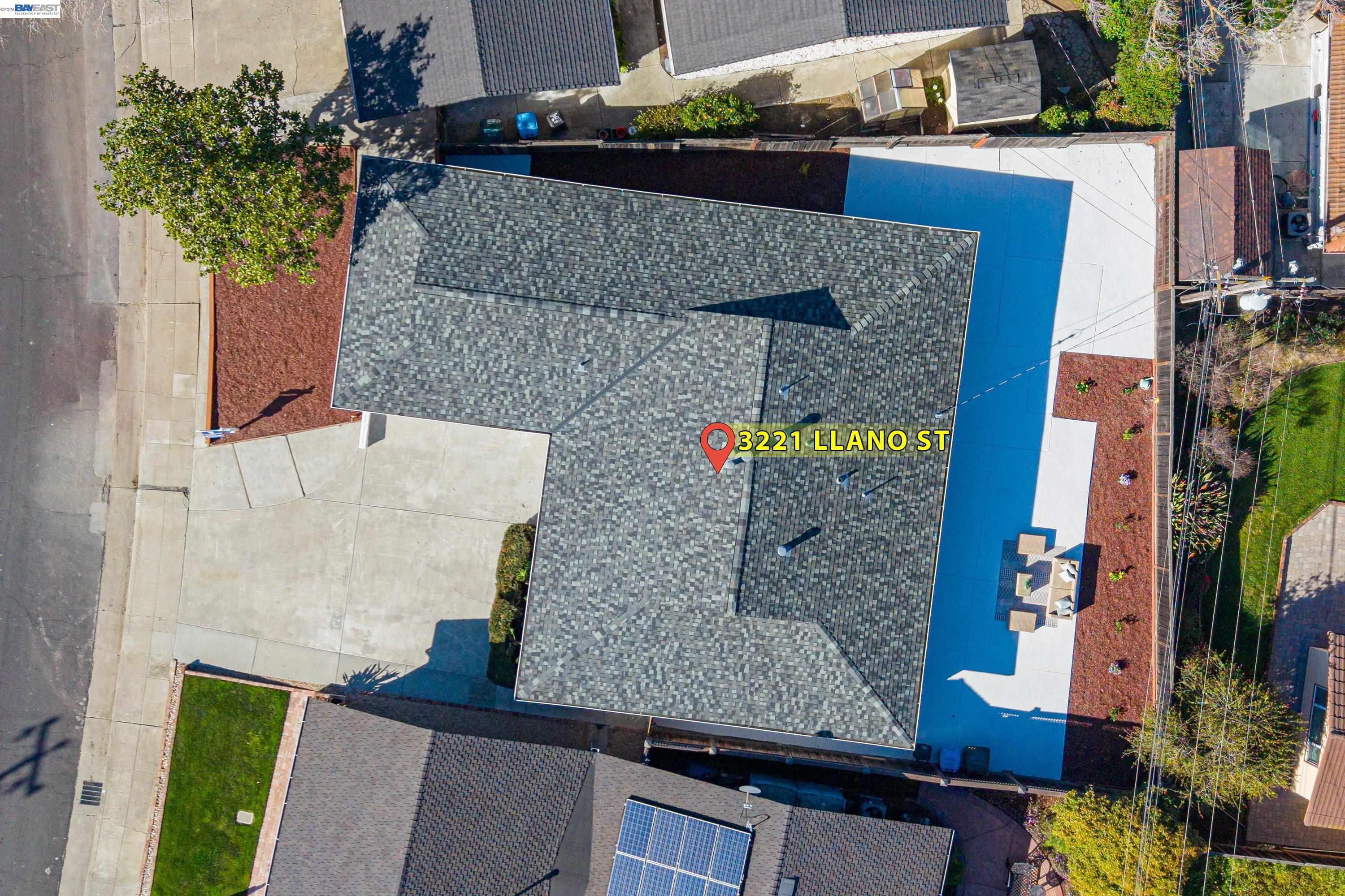3221 Llano St