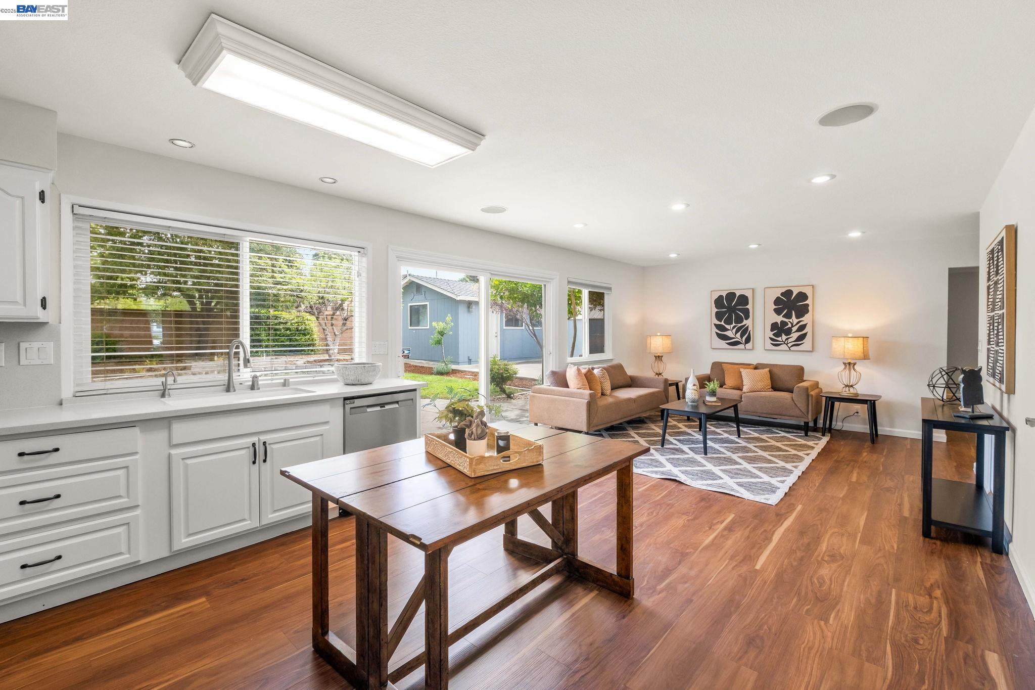1166 Killarney St.