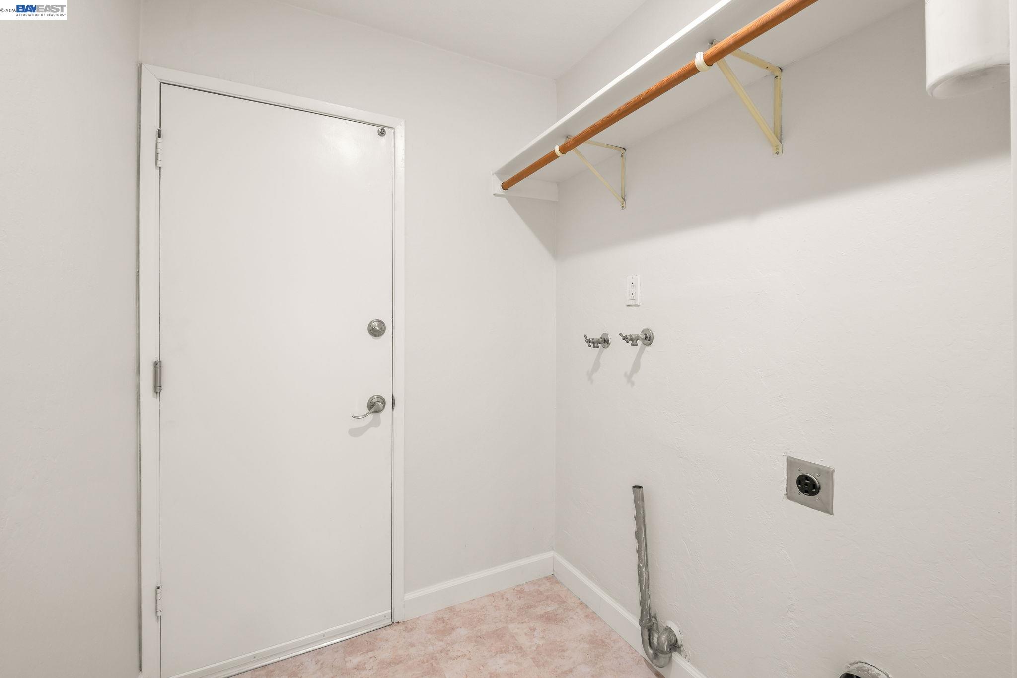 1166 Killarney St.