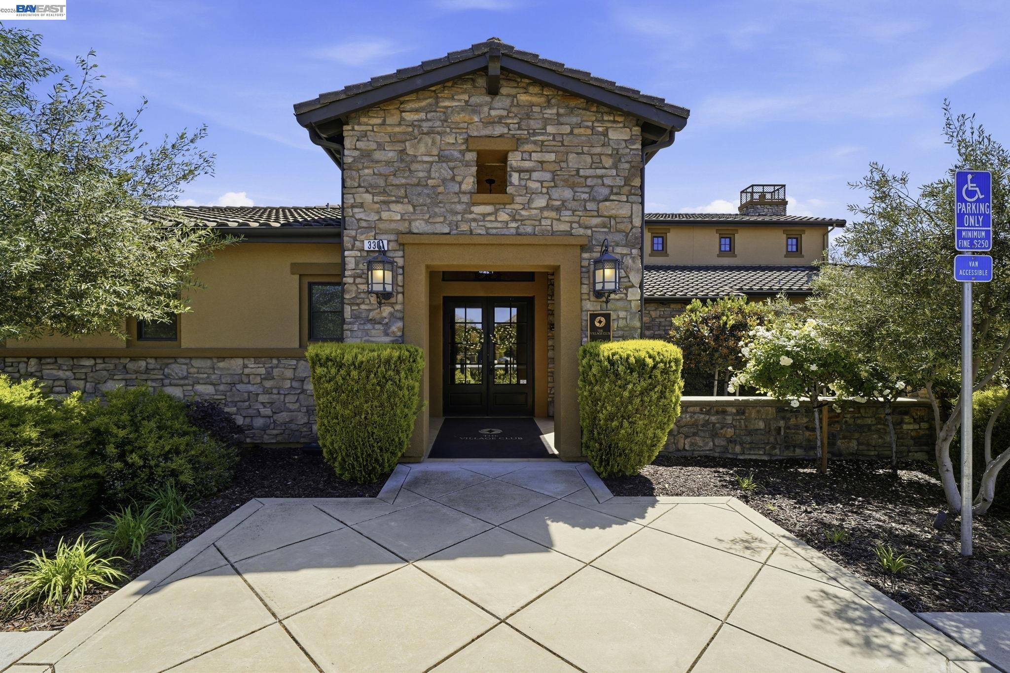 3492 Dorset Ct.