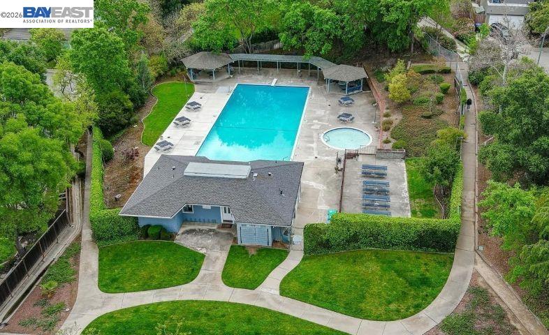 4350 Columbine Dr
