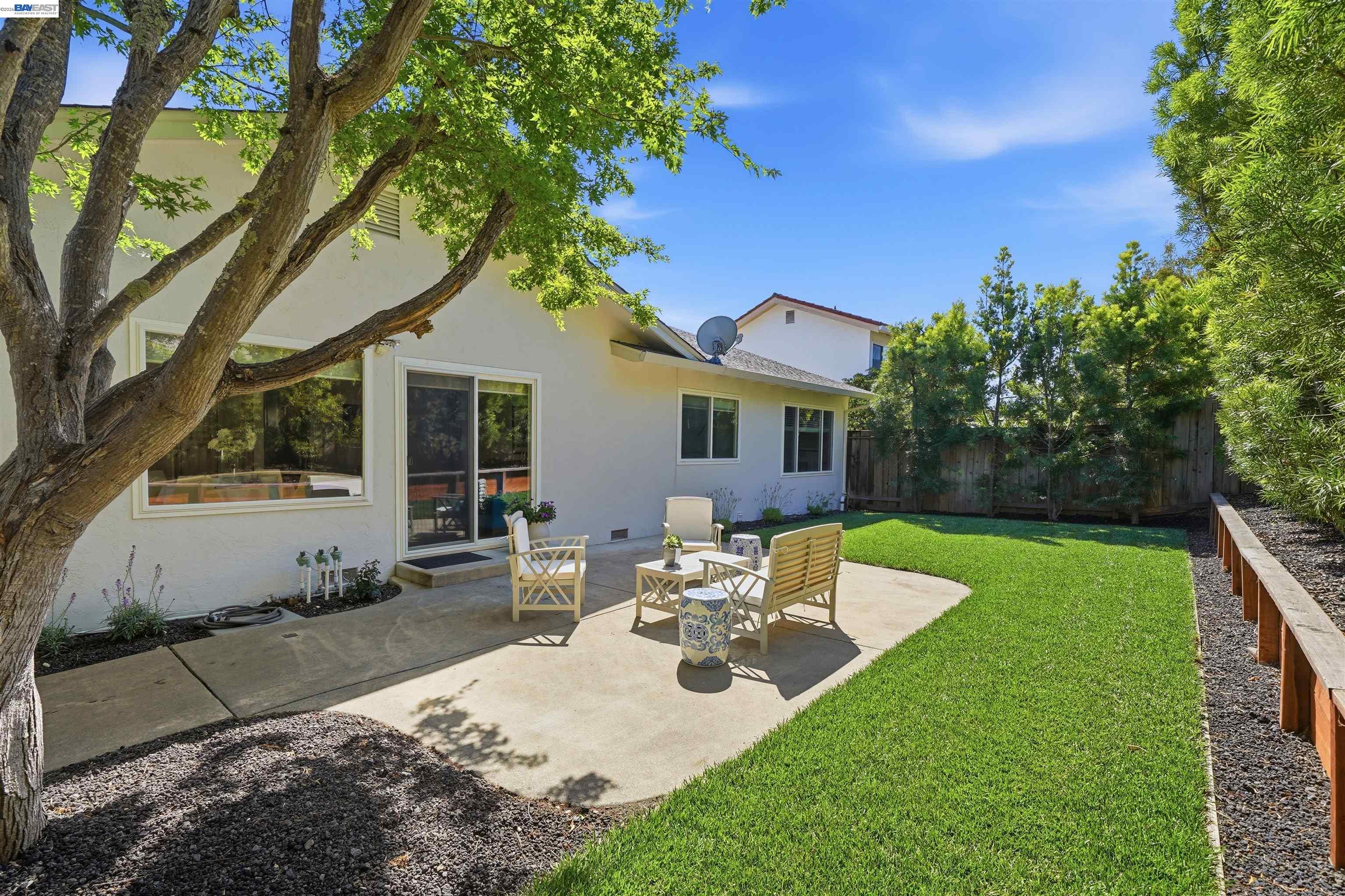 4350 Columbine Dr
