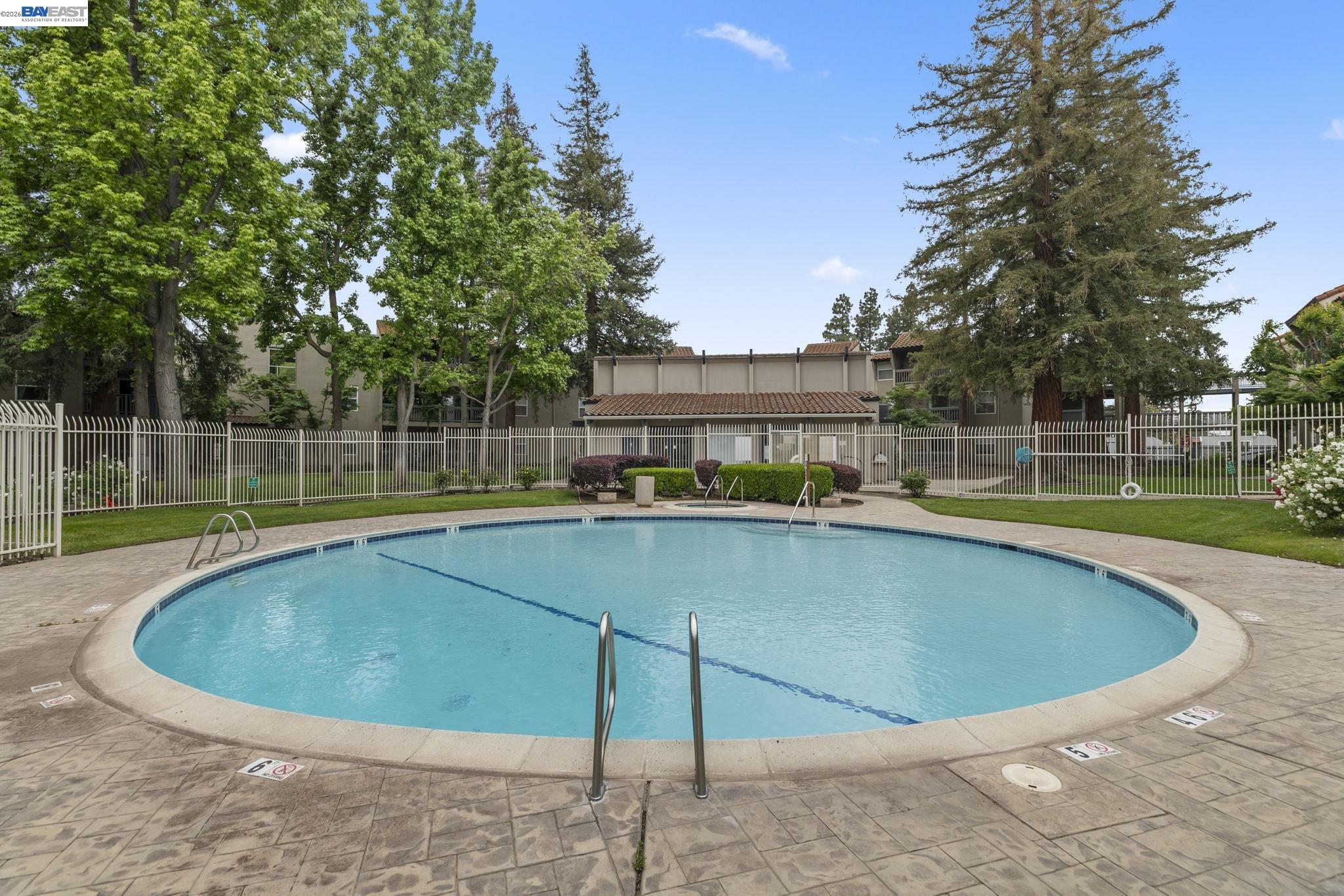 1087 Murrieta Blvd # 331