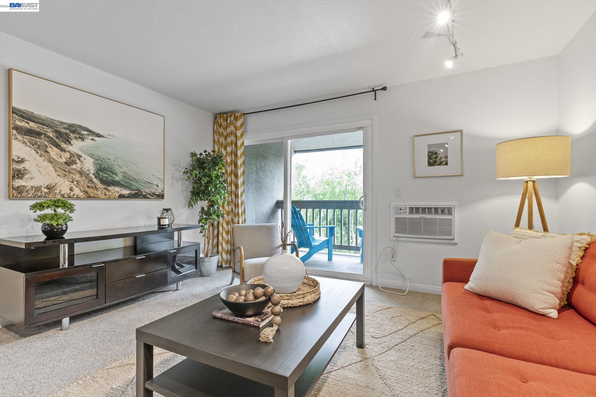 1087 Murrieta Blvd # 331