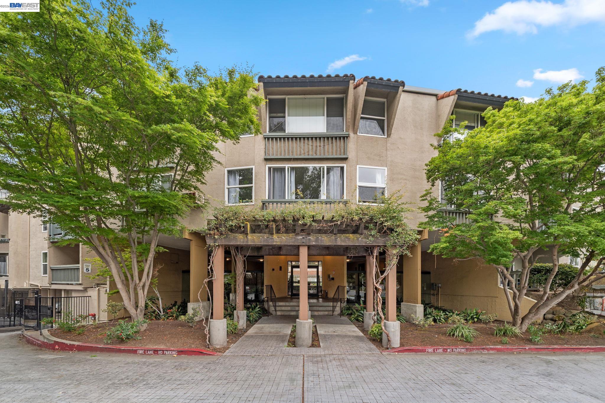 1087 Murrieta Blvd # 331