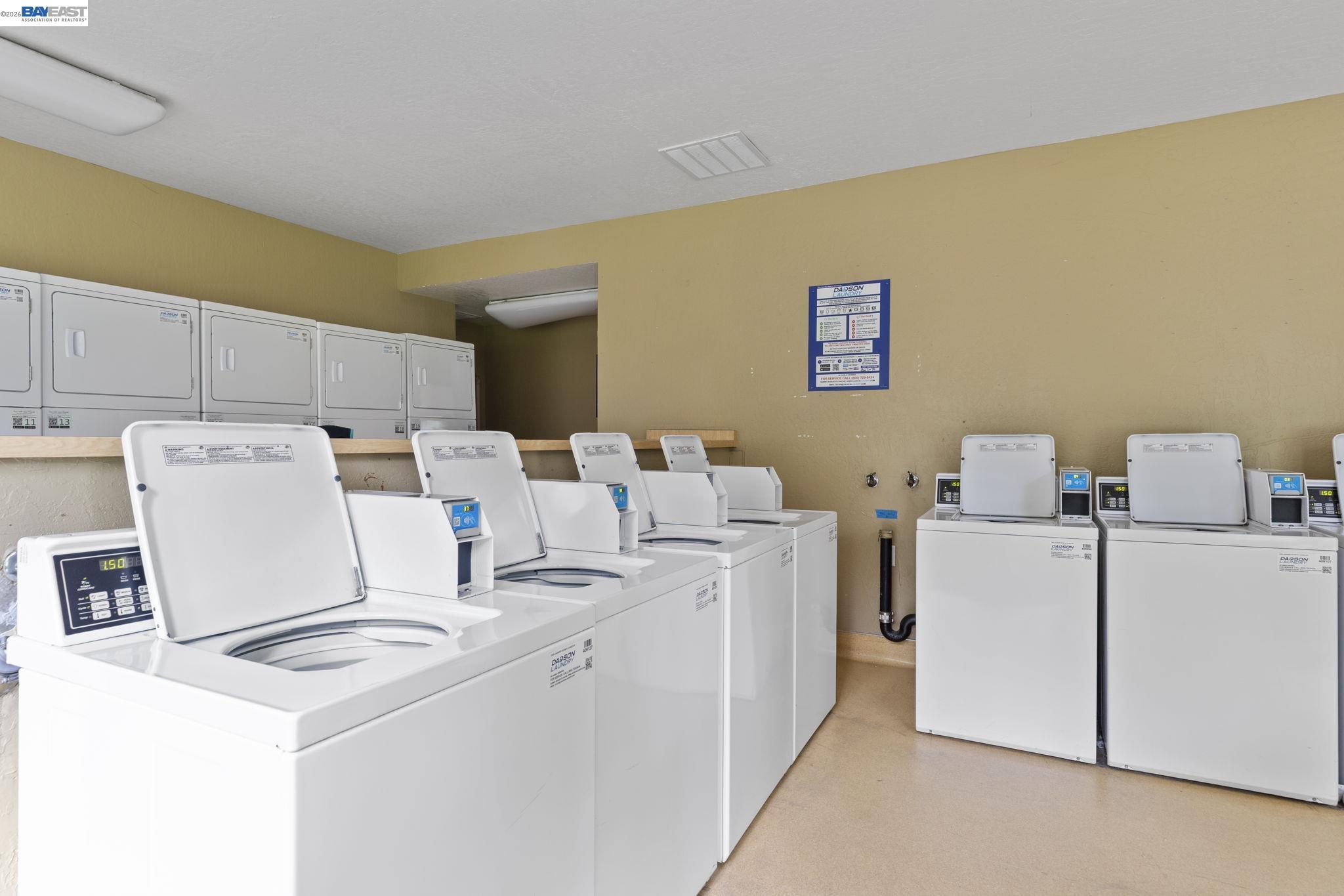 1087 Murrieta Blvd # 331
