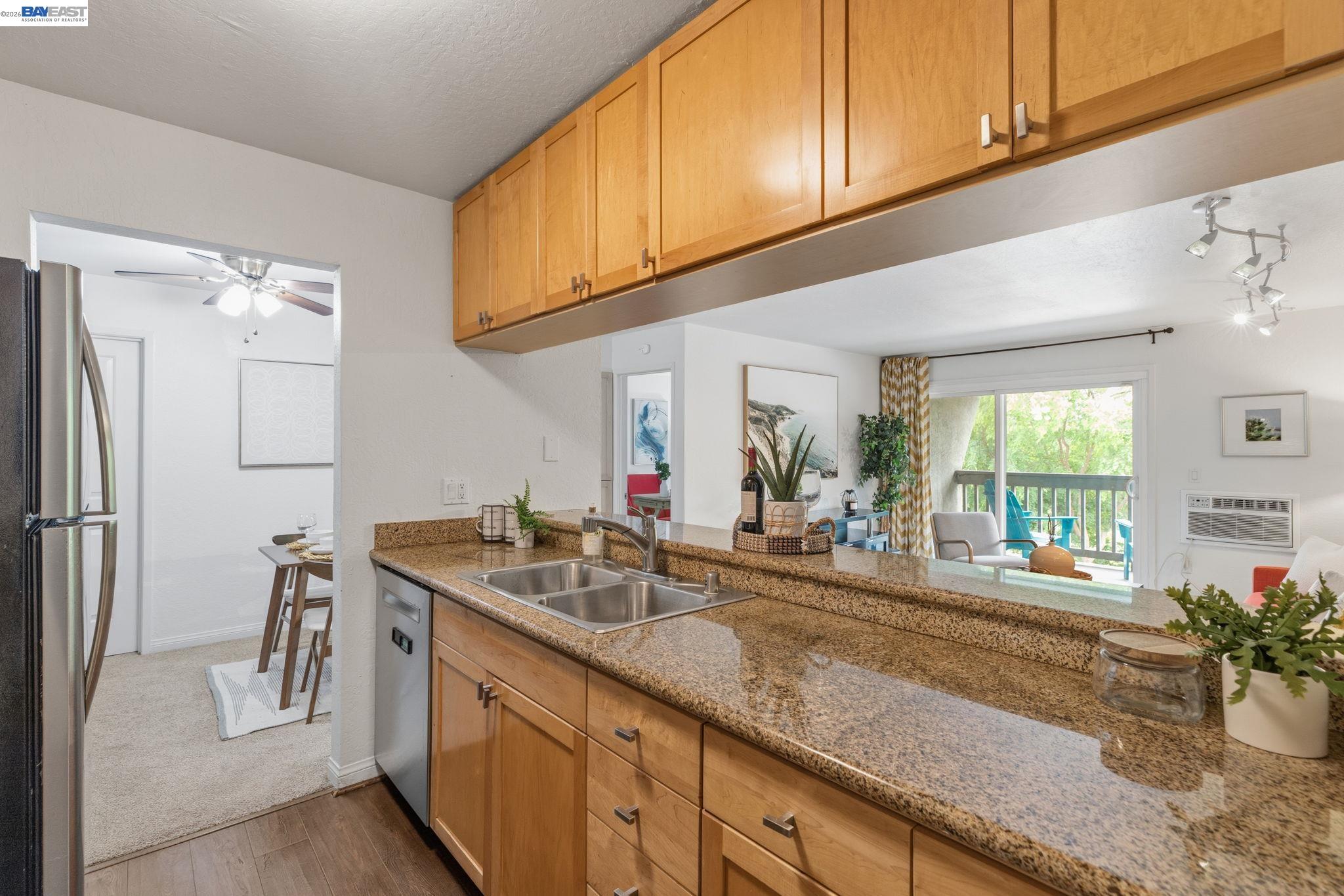 1087 Murrieta Blvd # 331