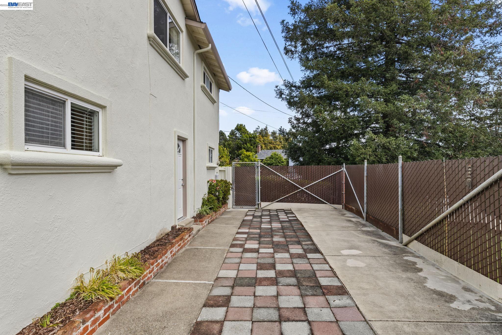 17939 Lamson Rd