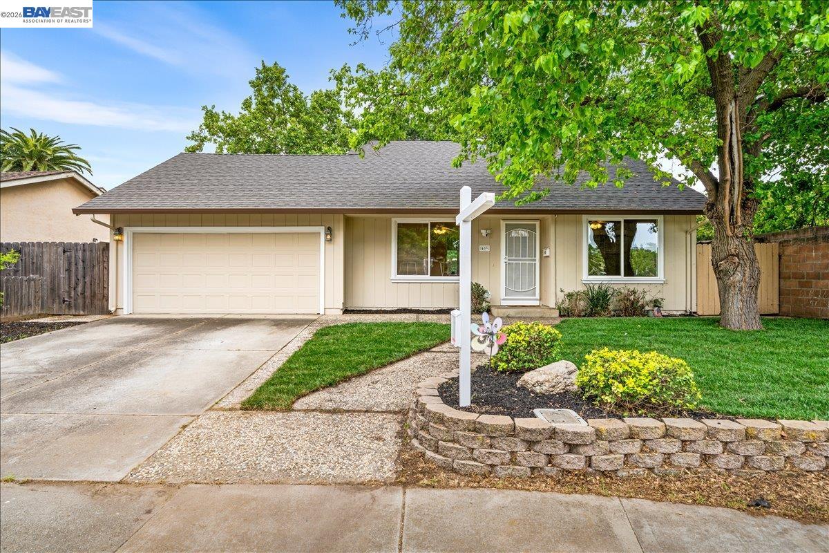 409 Alameda Dr