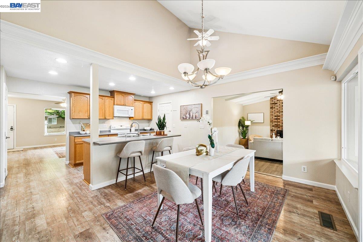 409 Alameda Dr