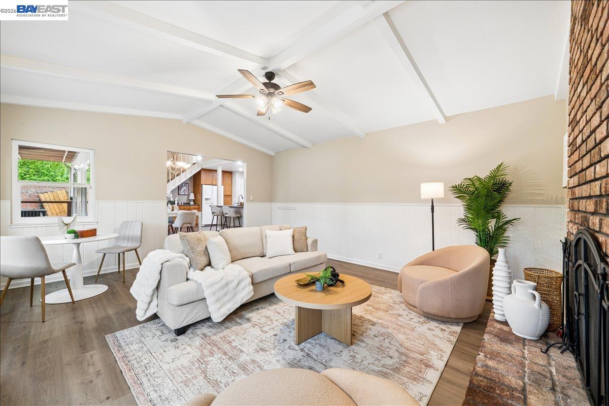 409 Alameda Dr