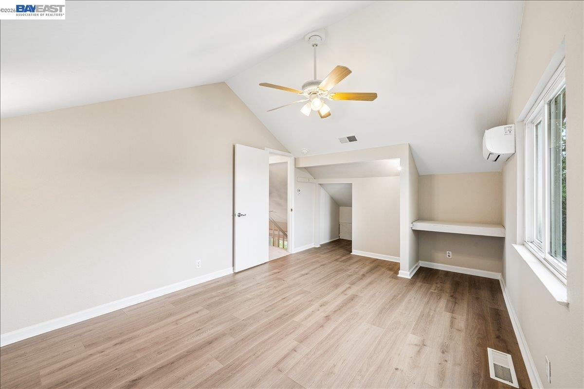 409 Alameda Dr