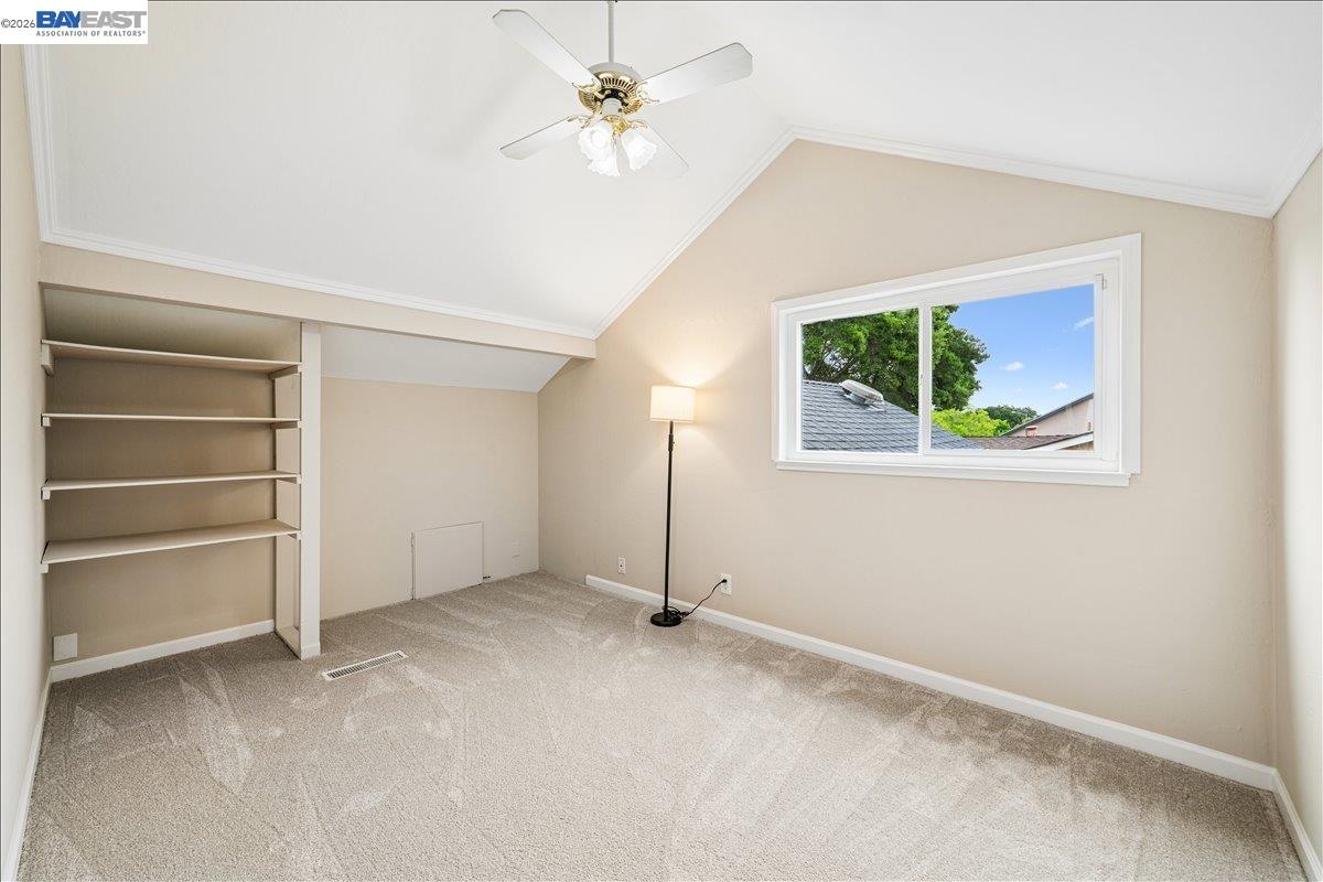 409 Alameda Dr