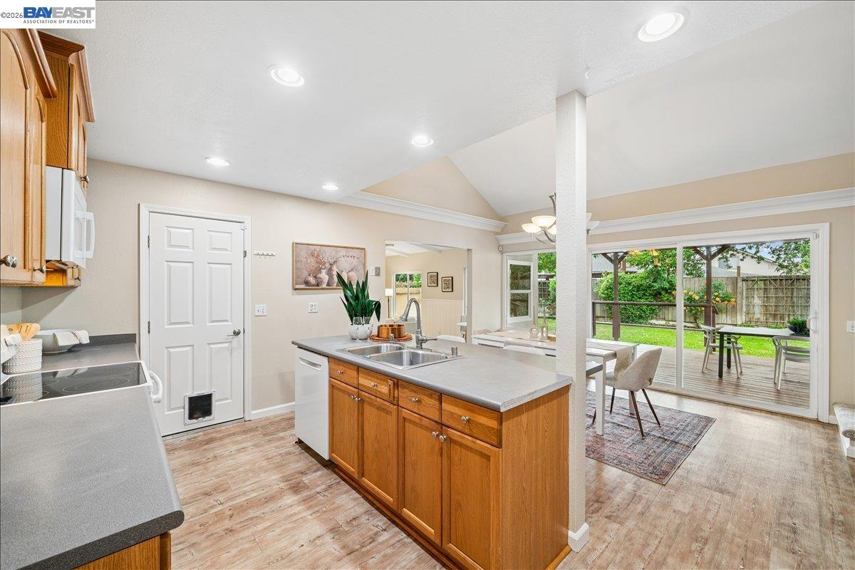 409 Alameda Dr