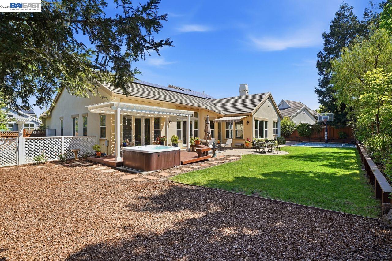 453 Old Oak Rd