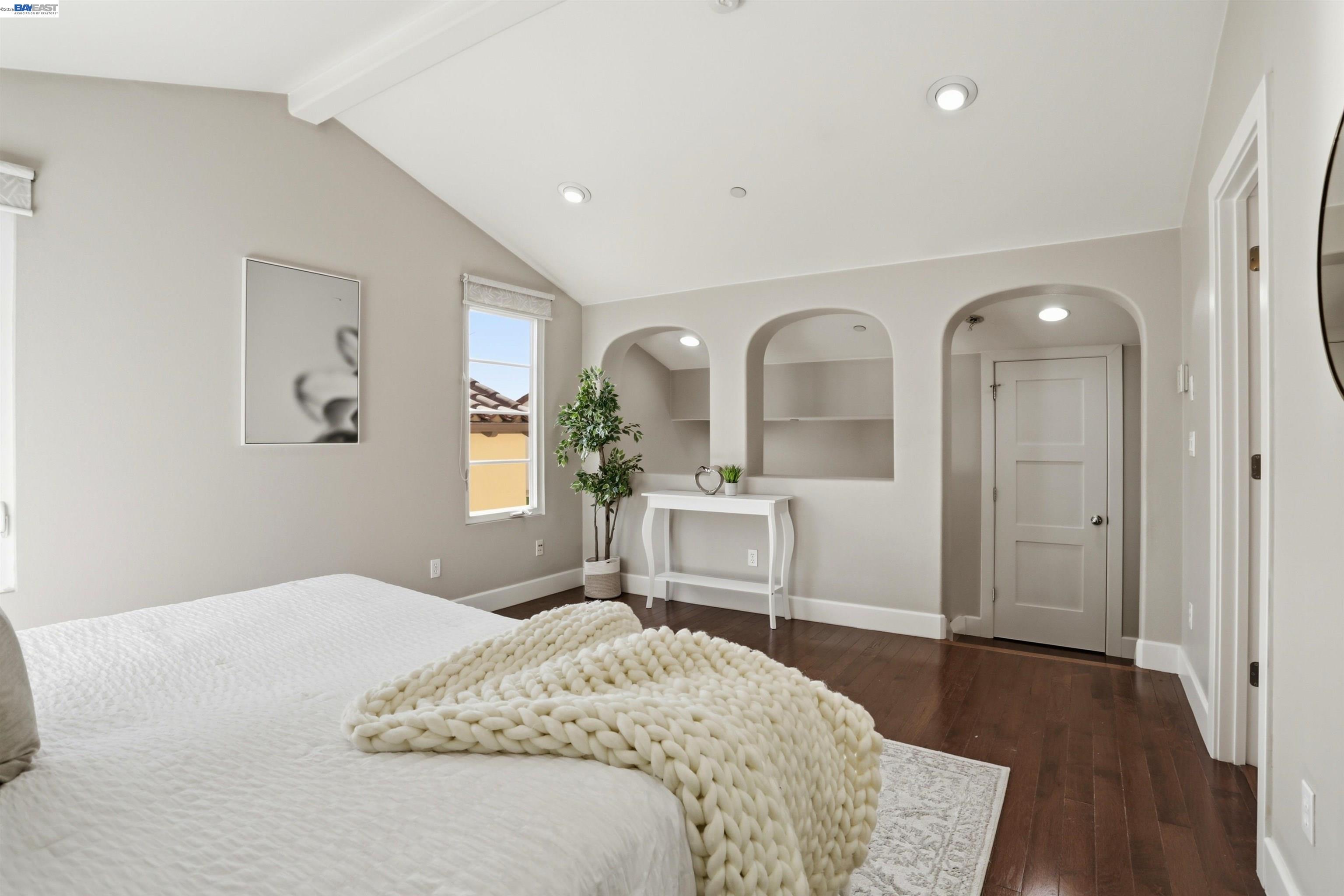 488 Trident Maple Ter