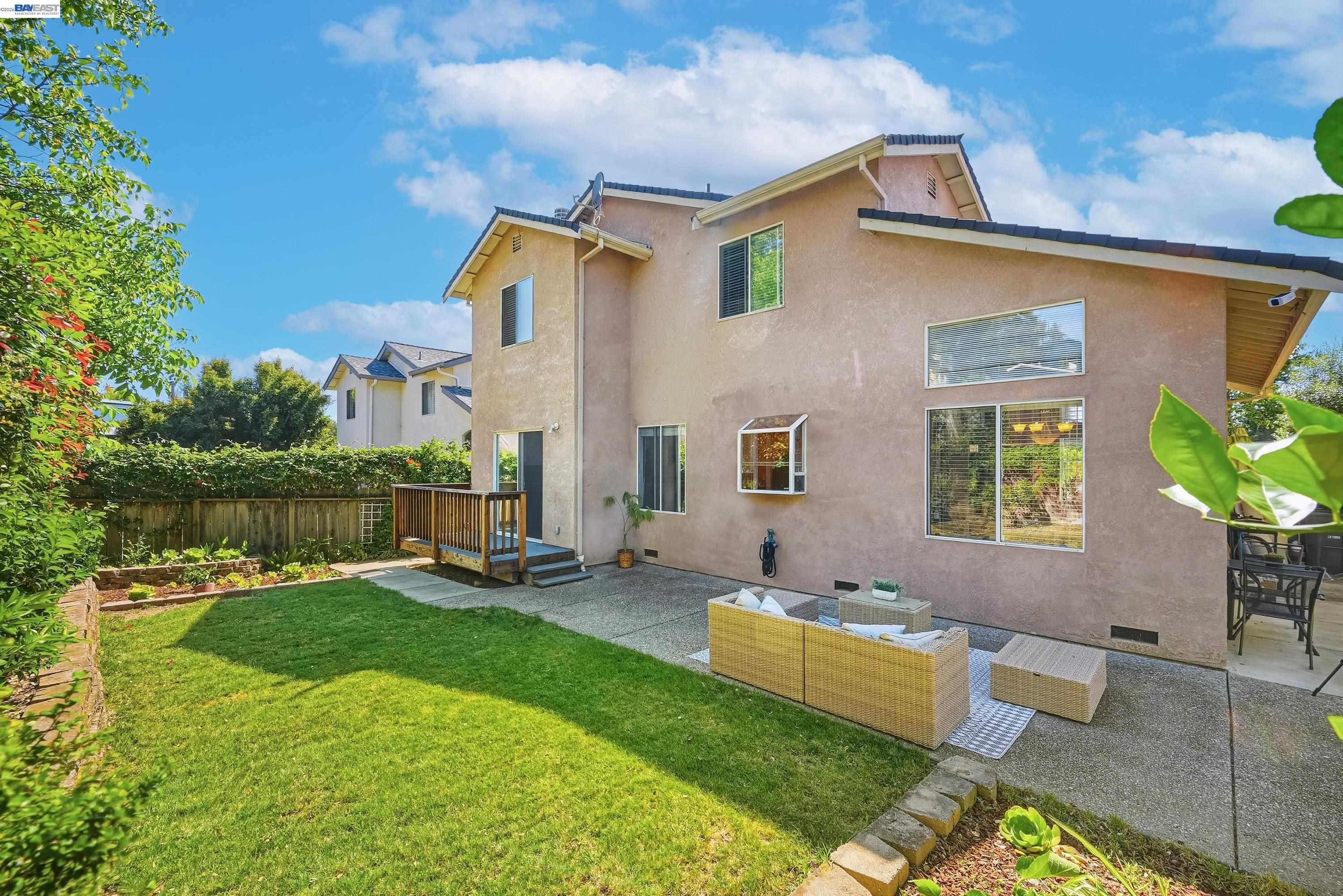 5133 Madison Ln