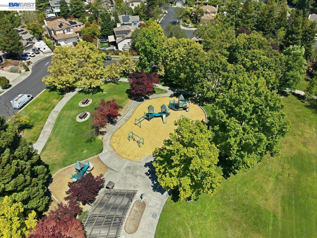 604 Sycamore Ct