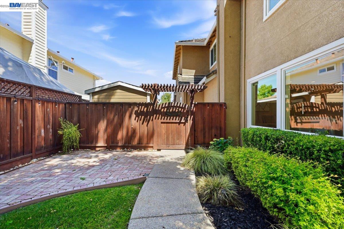 604 Sycamore Ct