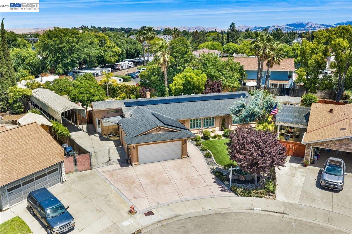 960 Kern Ct