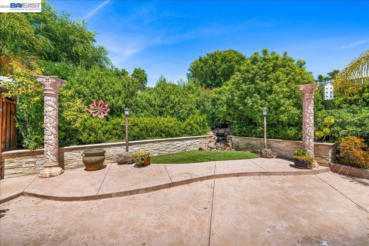 960 Kern Ct