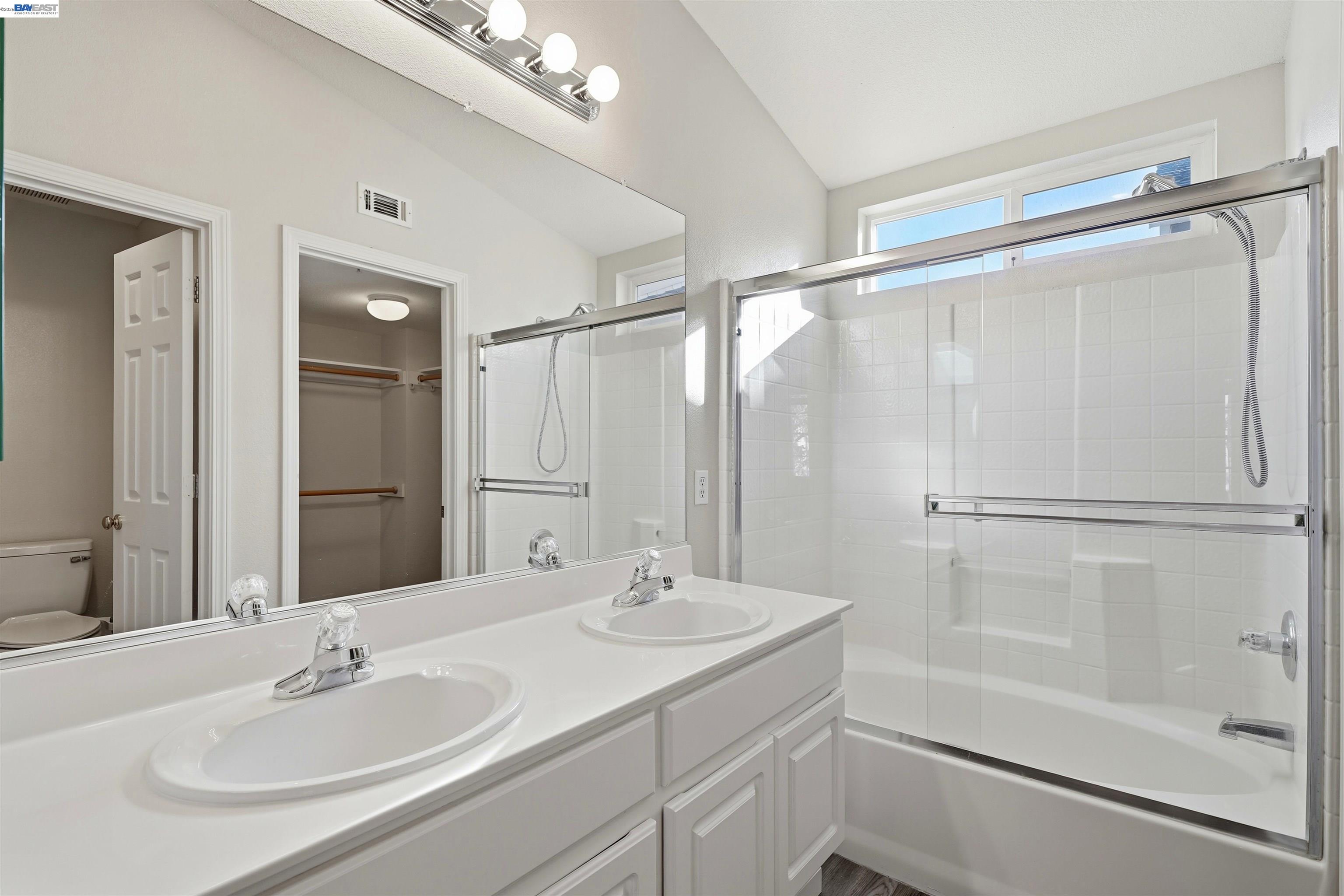 10856 Glengarry Lane