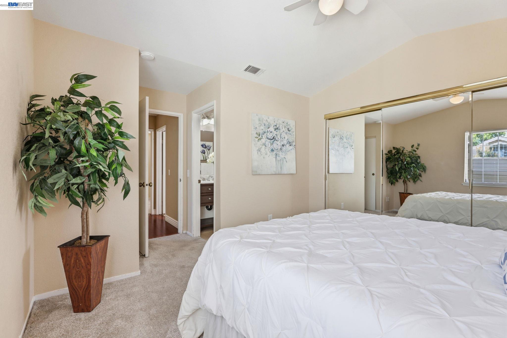 1424 Peachtree Common