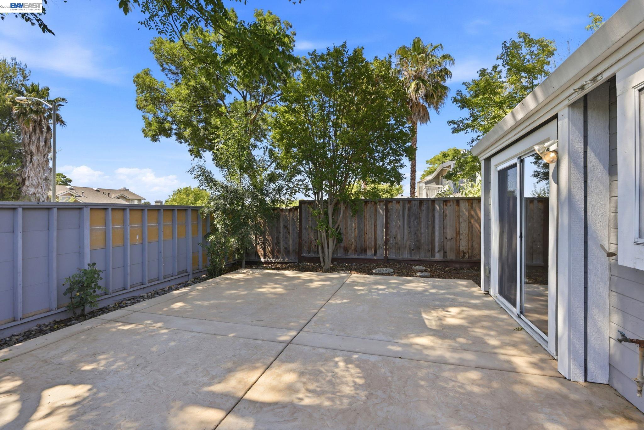 1424 Peachtree Common