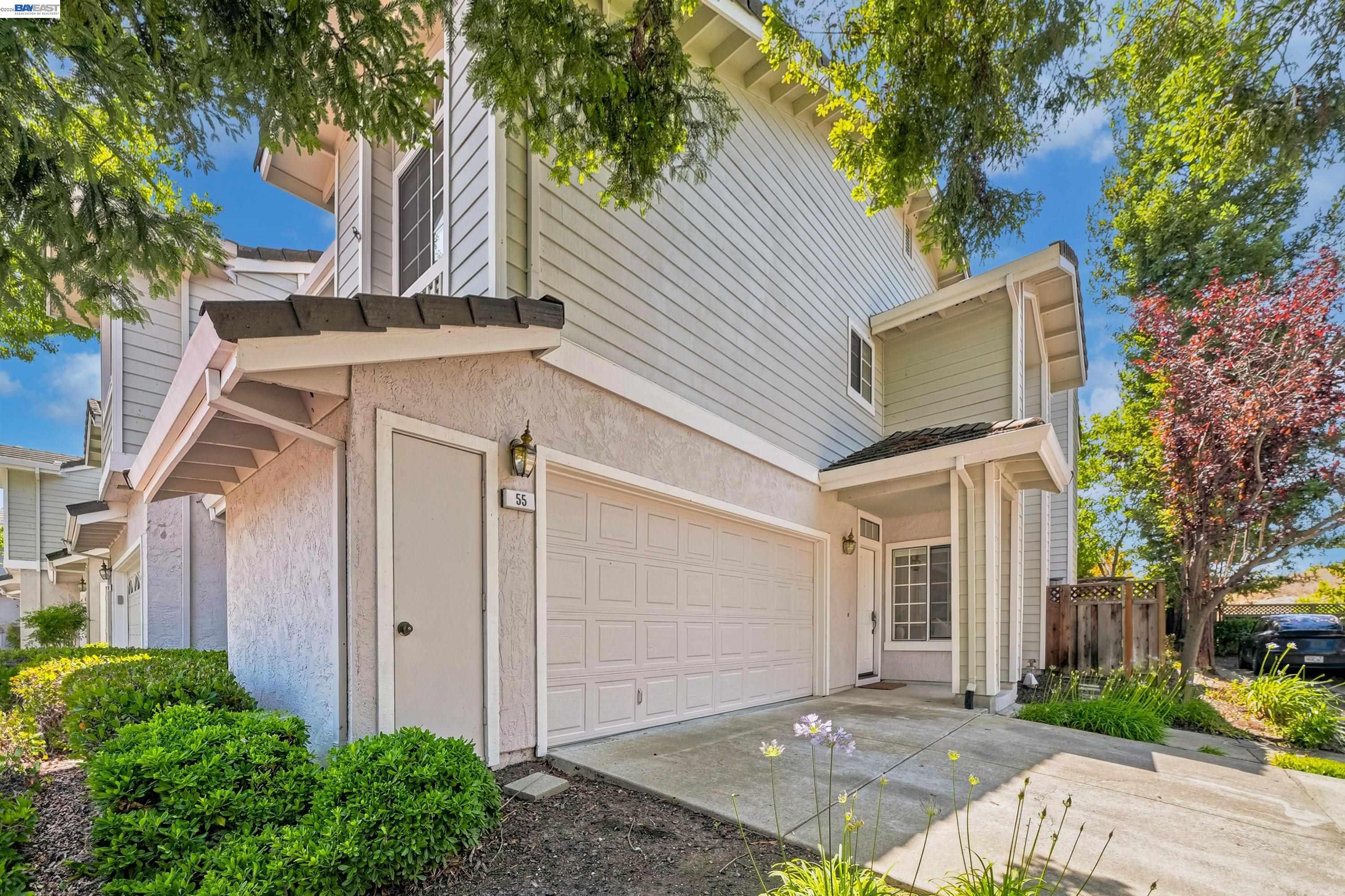55 Heather Garden Ln