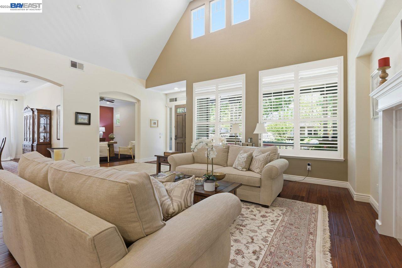 3166 Belmont Court