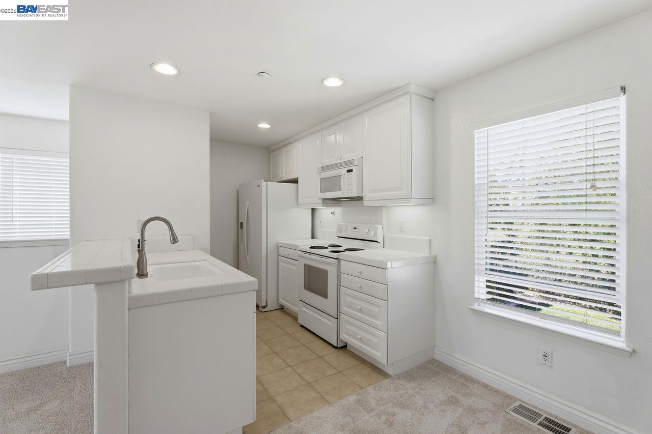 3166 Belmont Court