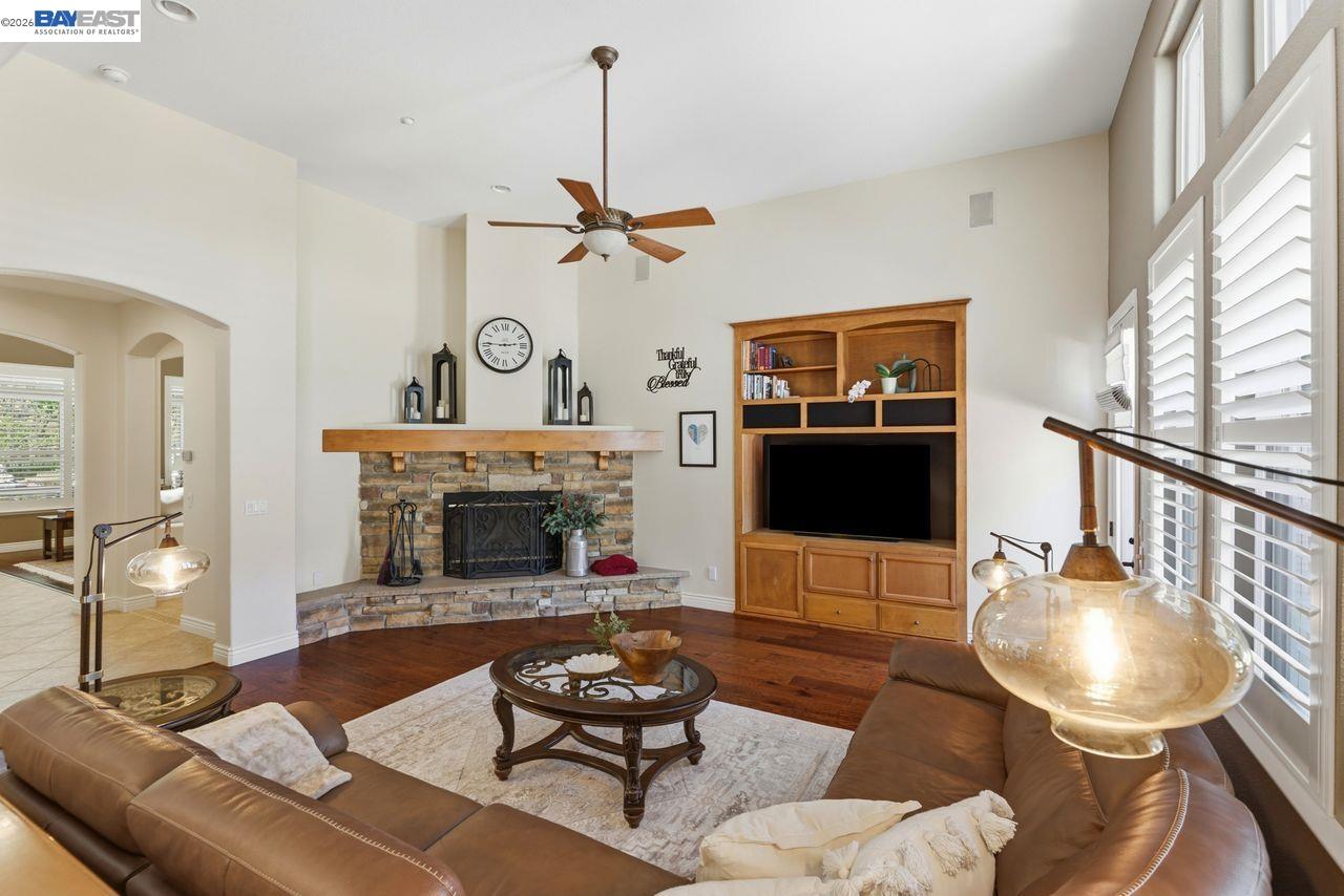 3166 Belmont Court