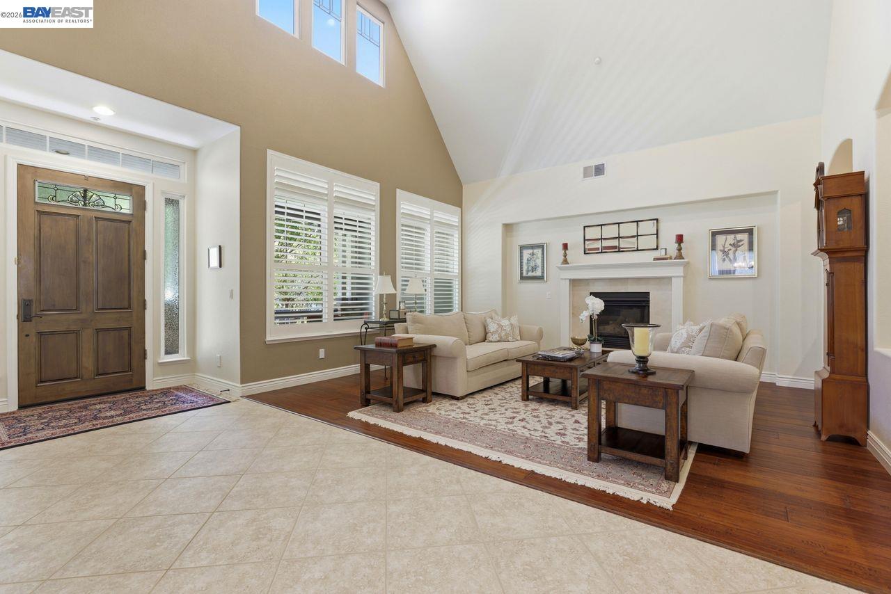 3166 Belmont Court