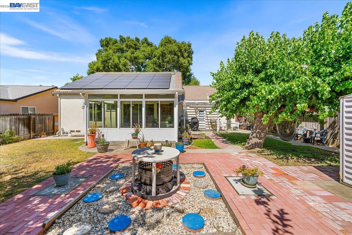 675 Alameda Dr