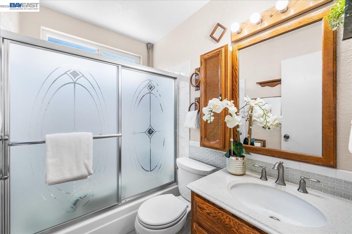 675 Alameda Dr