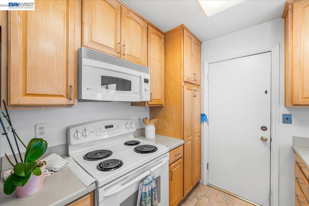 675 Alameda Dr