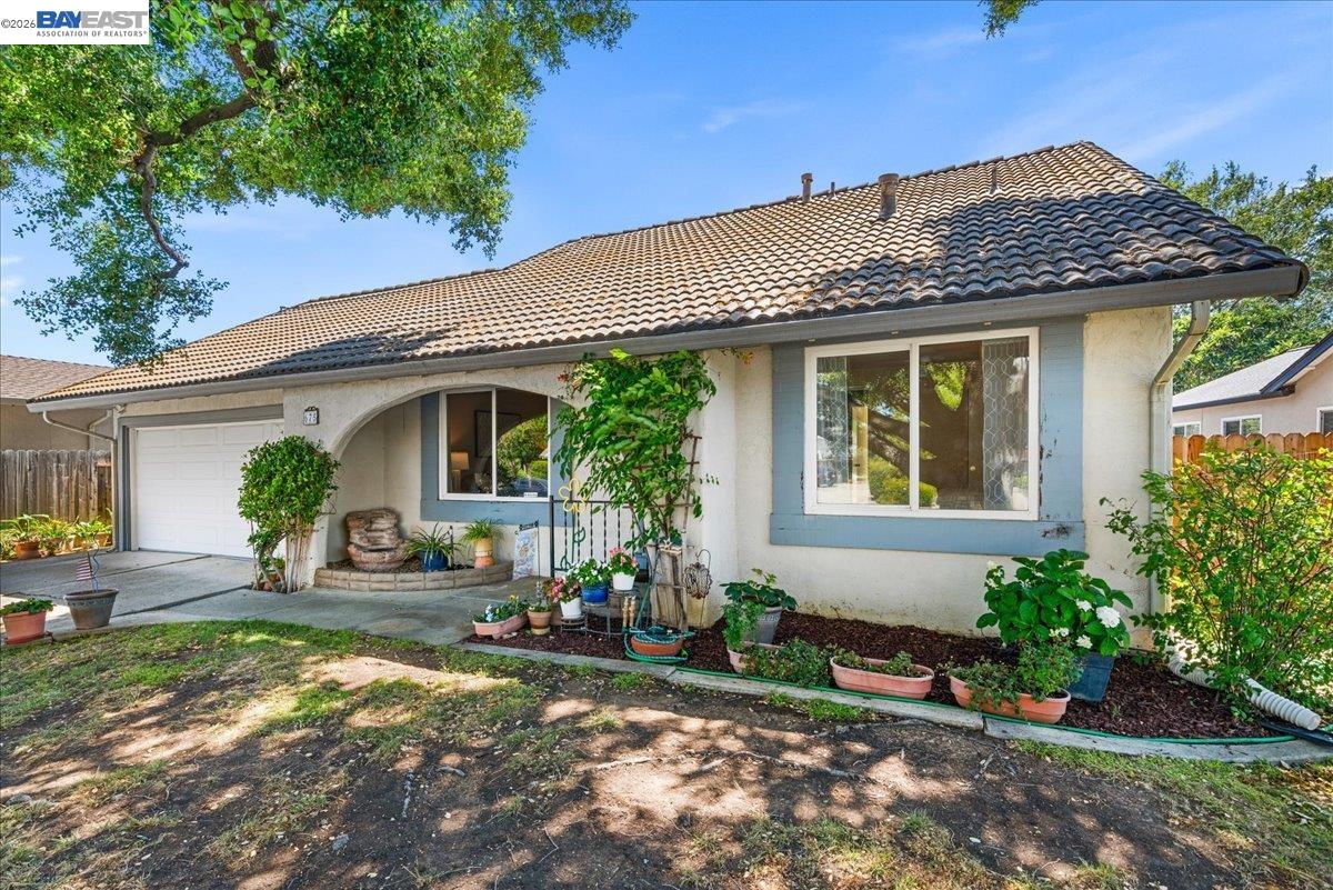 675 Alameda Dr