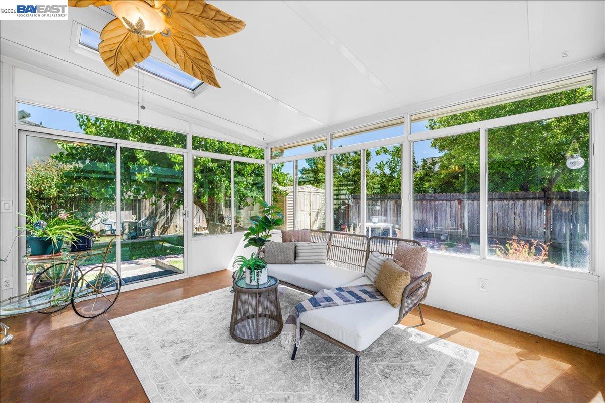 675 Alameda Dr