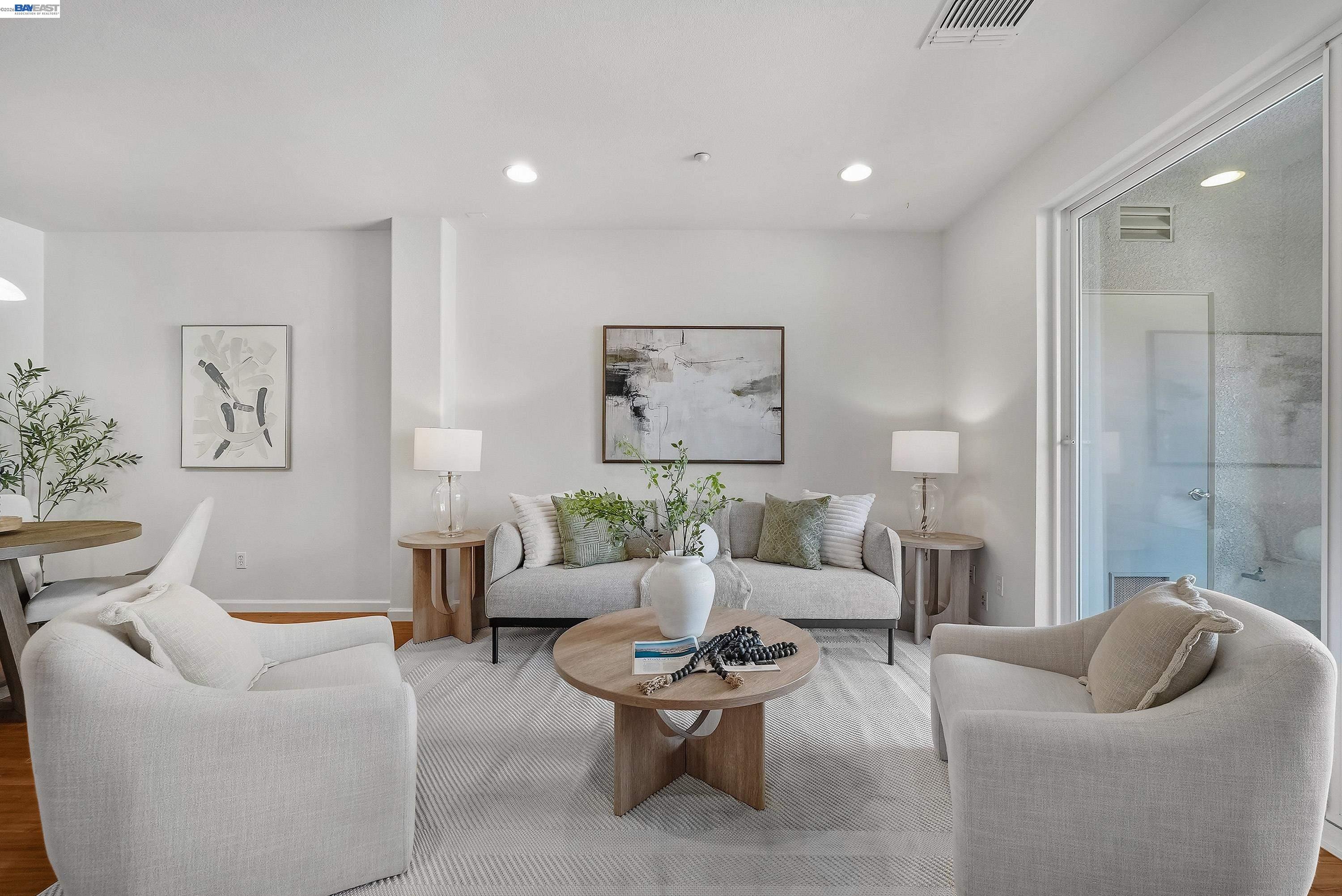 3360 Maguire Way # 140