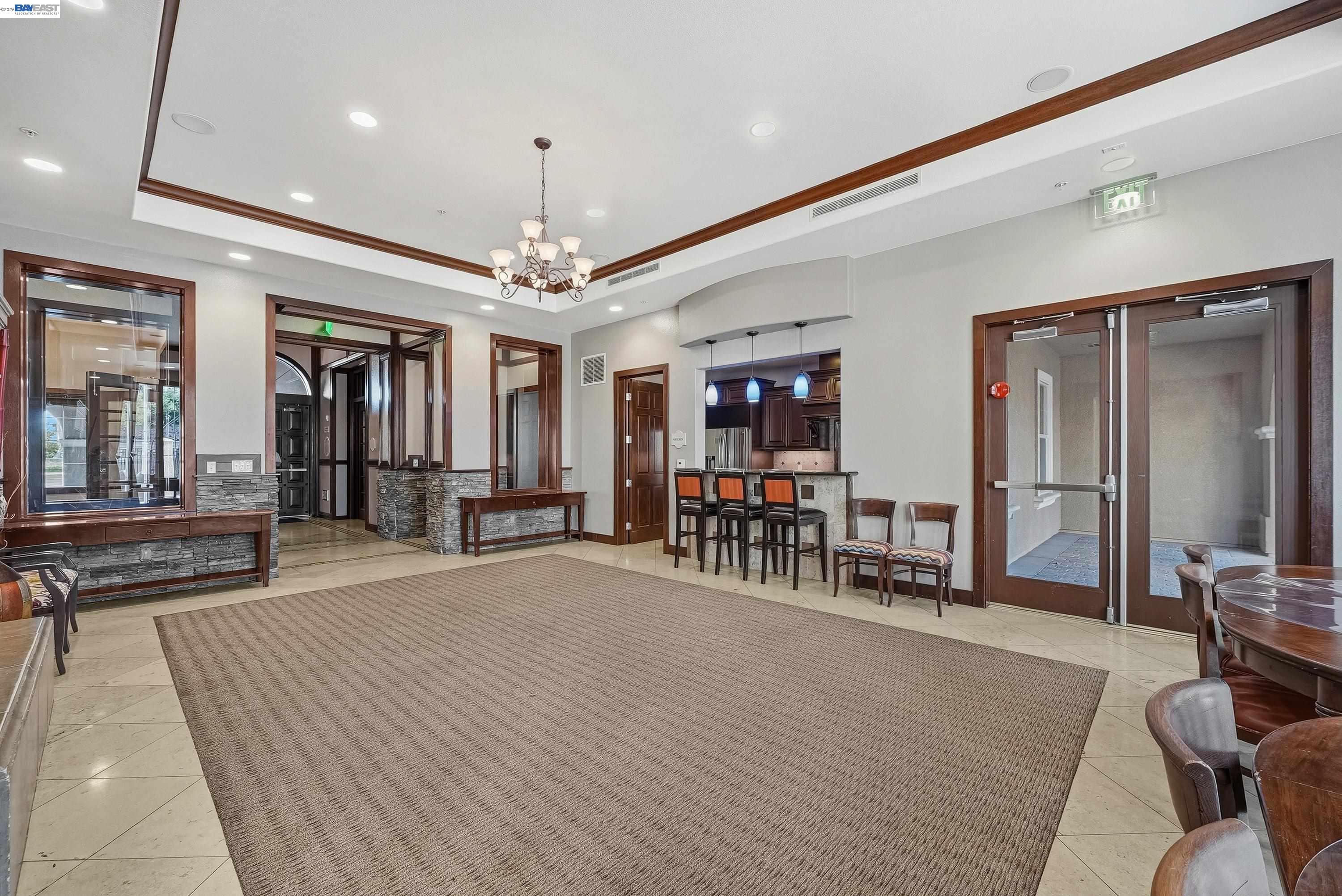 3360 Maguire Way # 140