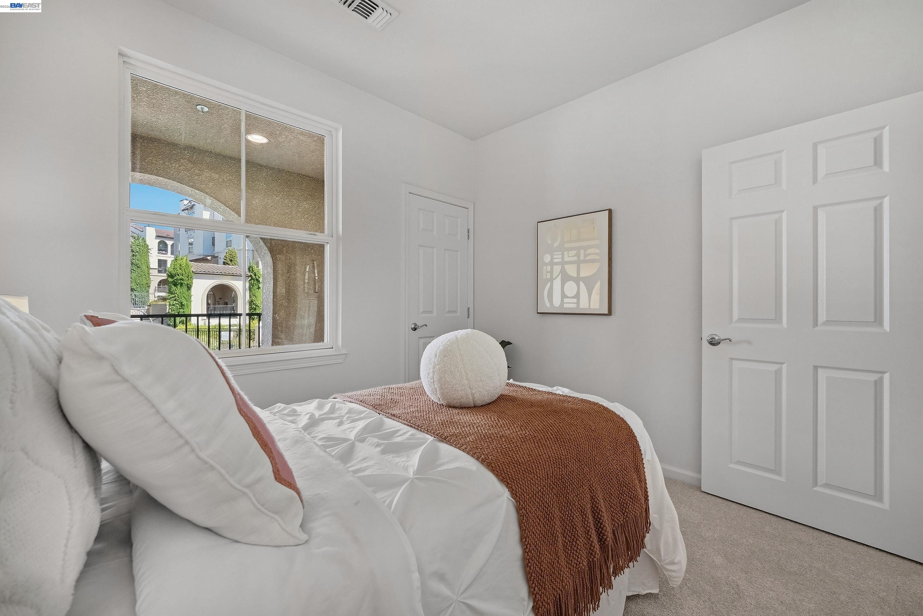 3360 Maguire Way # 140