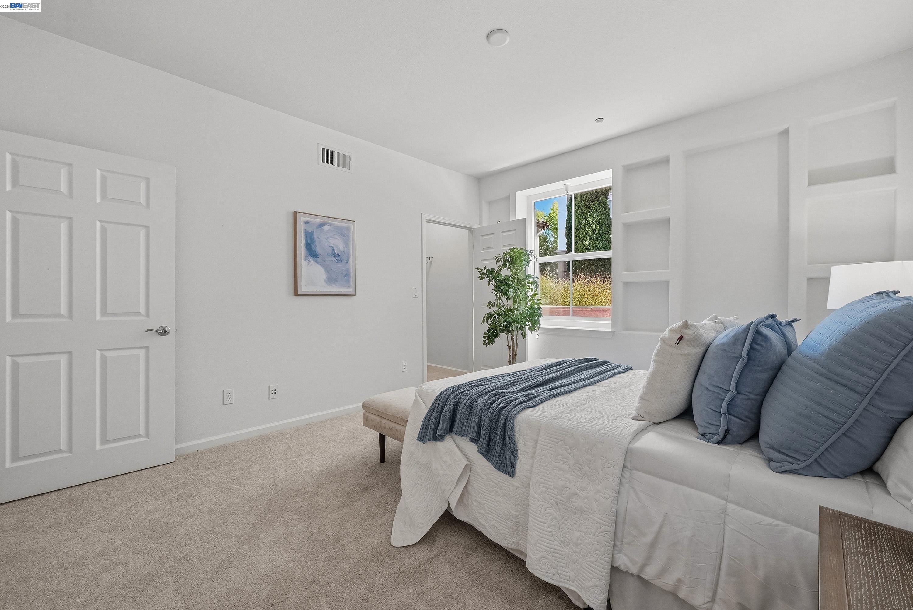 3360 Maguire Way # 140