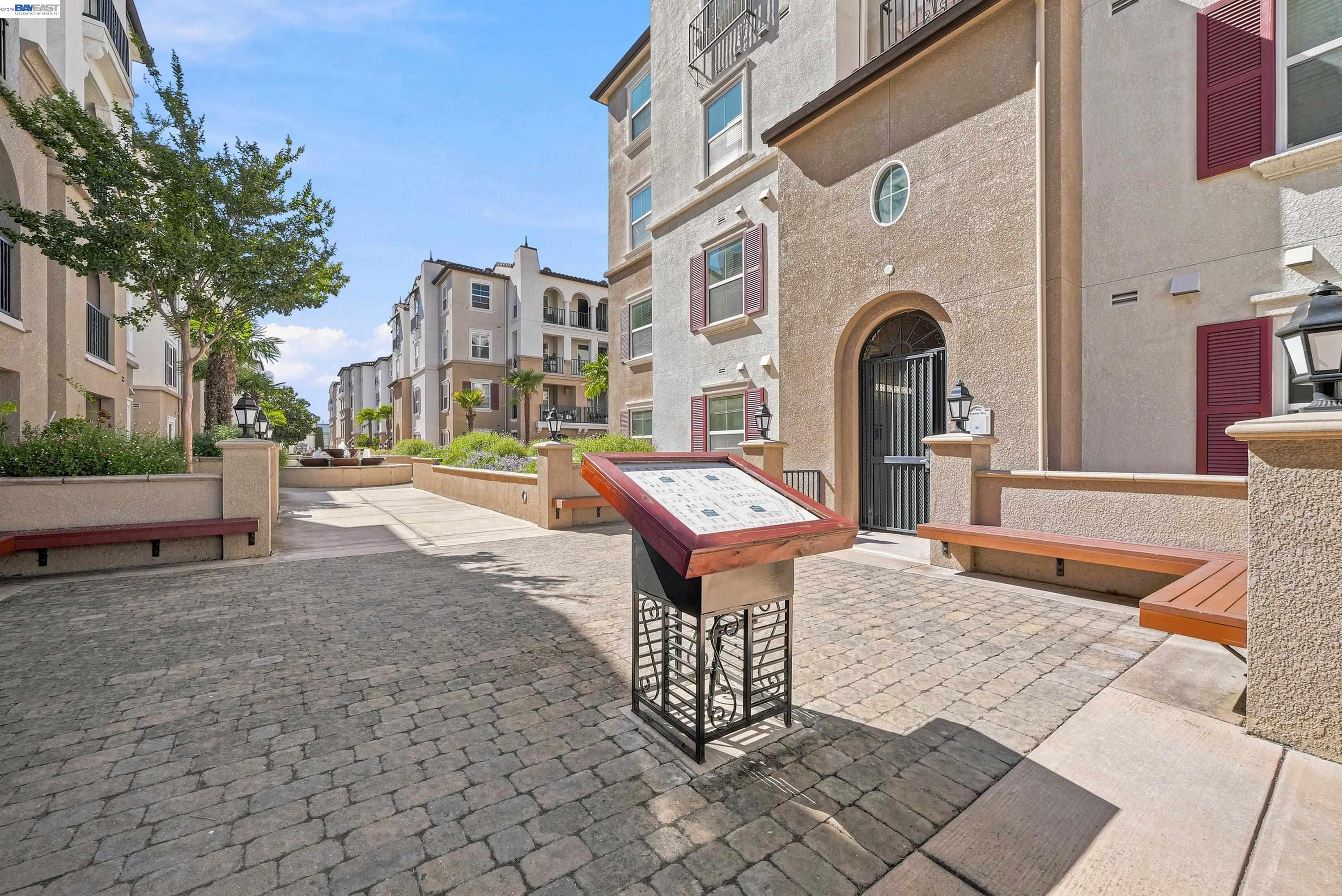3360 Maguire Way # 140