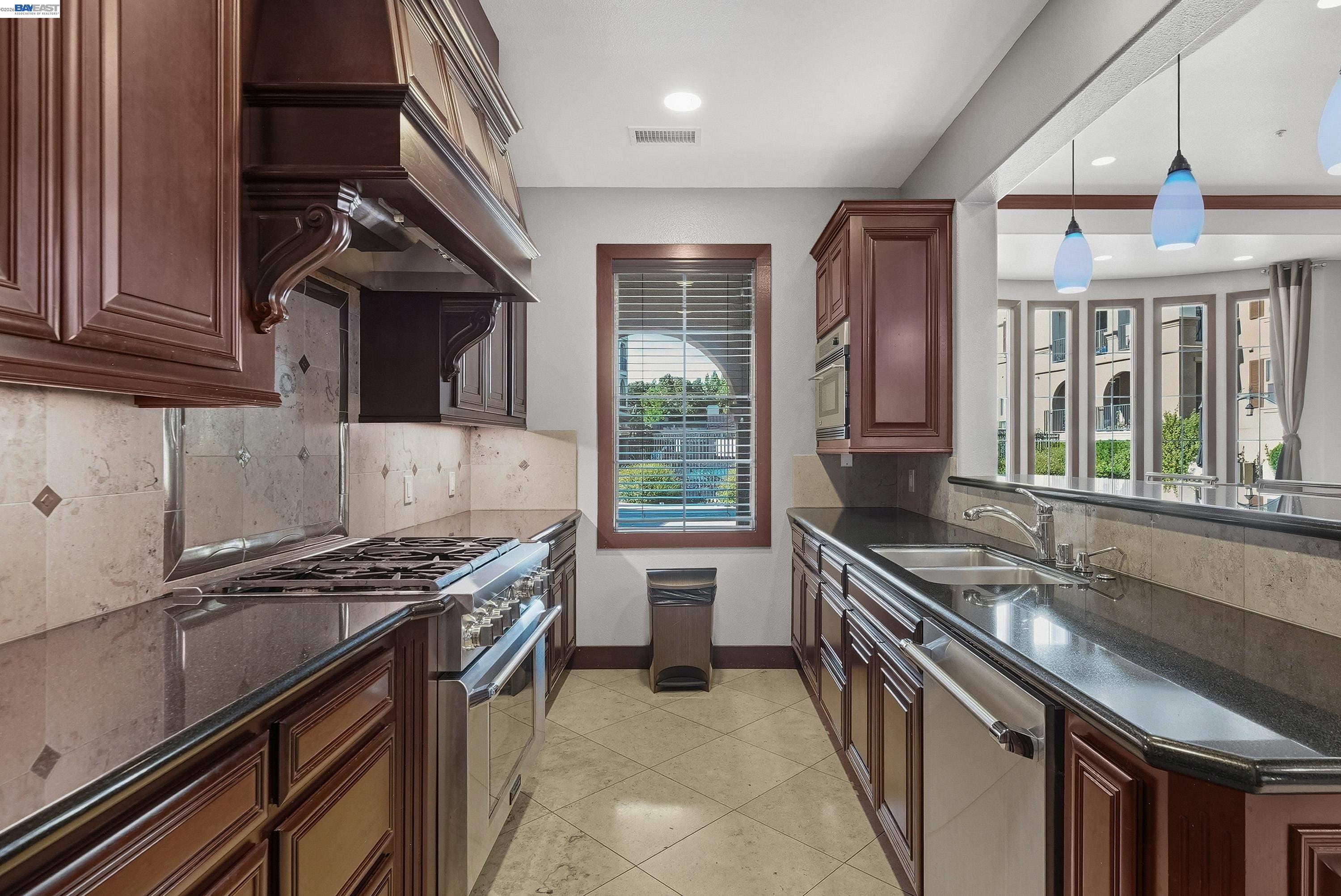 3360 Maguire Way # 140